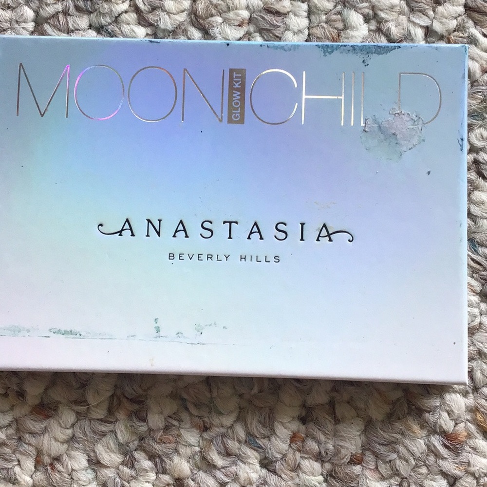Anastasia Moon Child Glow Kit pallet